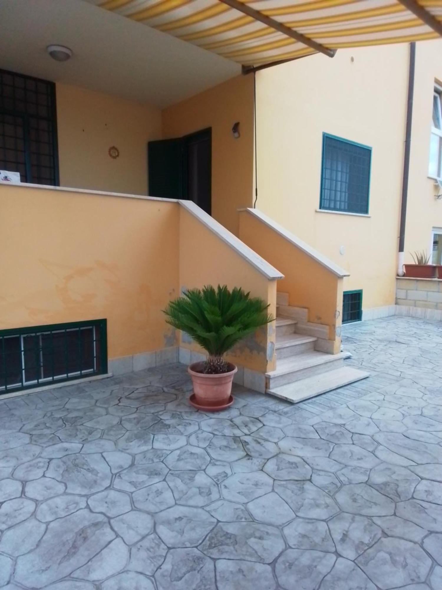 Gala Mini Apartment Fiumicino Bagian luar foto
