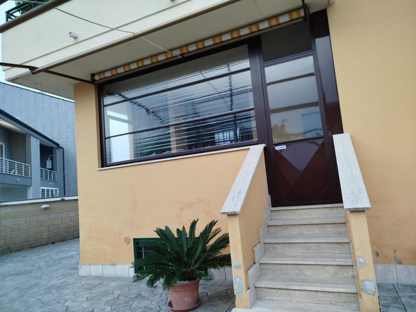 Gala Mini Apartment Fiumicino Bagian luar foto